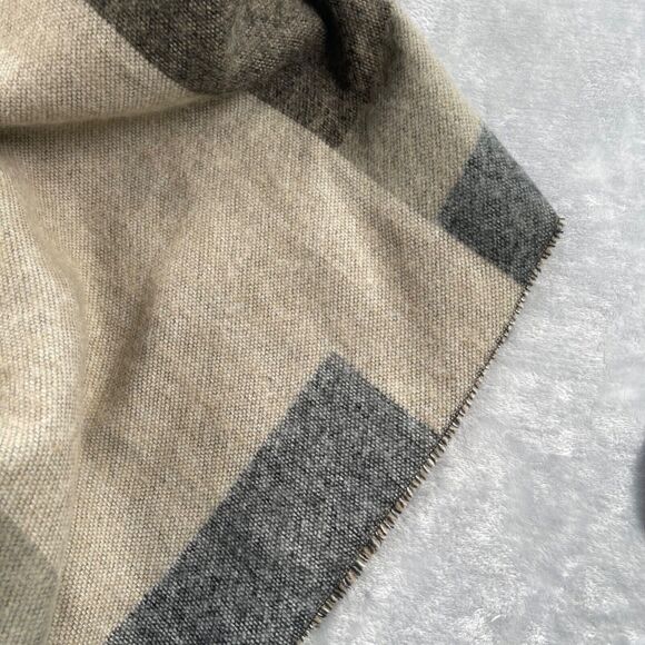 Marc New York Shawl One Size Tan Gray Plaid Fringe Soft Tassel Tie Front Wrap - Picture 6 of 15